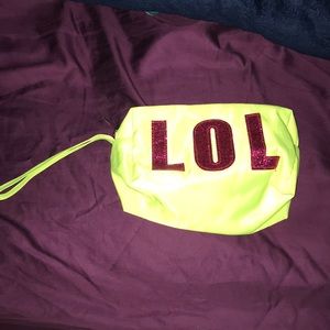 LOL HIGHLIGHTER Makeup/Bag ❤️